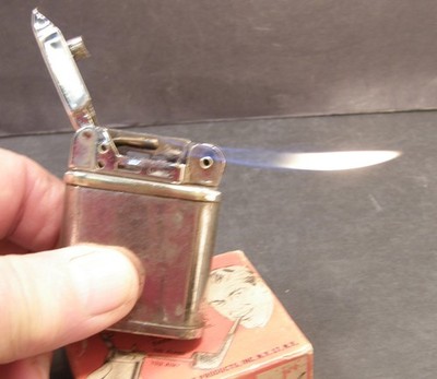 VINTAGE BEATTIE JET NICKEL PIPE LIGHTER W/BOX & INSTRUCTIONS WORKING CONDITION