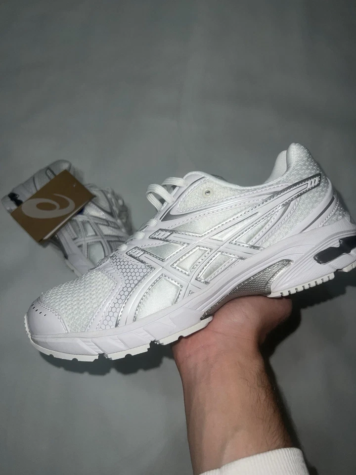 Asics Gel-1130 - Bianche e Argento - Taglia EU 42 - US 8.5 - UK 7.5 - 26.5 CM - Immagine 2 di 4