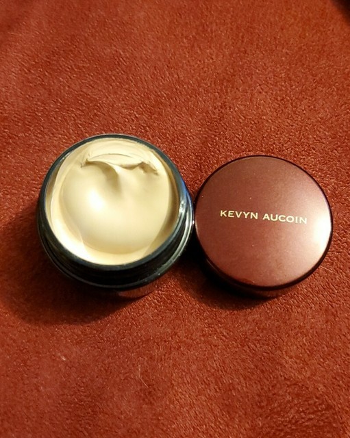 Kevyn Aucoin Sensual Skin Enhancer Sx02