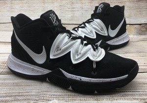 kyrie 5 team white black
