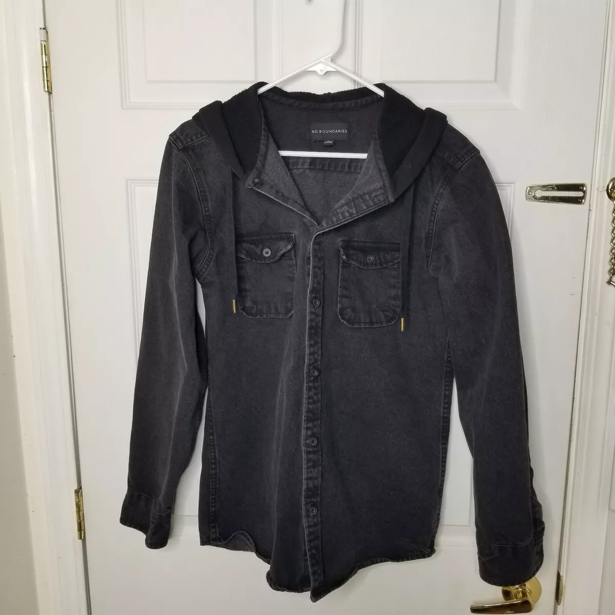 No Boundaries Men's Denim Jean Jacket w/Hoodie, Black, Buttons, Size S  (34-36)