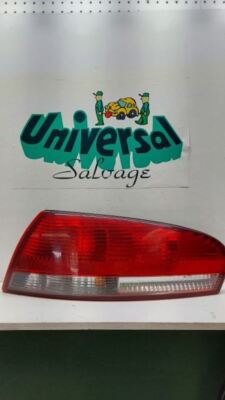 2005 Chrysler Sebring Right Quarter Panel Mounted Tail Light