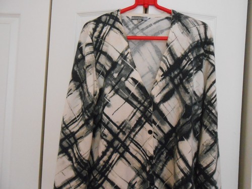 ANNE KLEIN---CASHMERE V-NECK CARDIGAN BONE/BLACK/GRAY-----LARGE - Picture 3 of 3