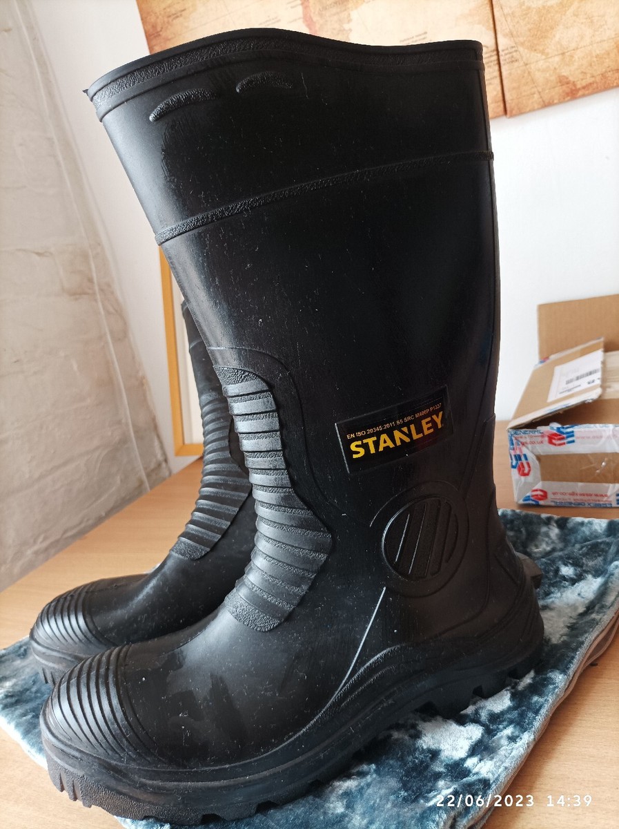 stanley steel toe cap boots UK