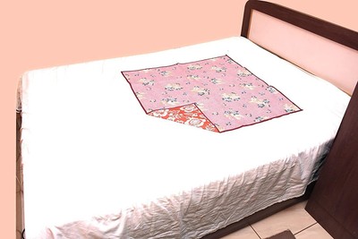 PVC Both Sides Floral Design Waterproof Food Mat Multicolor For Home