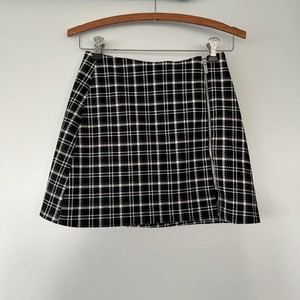 Zara Trafaluc Black White Plaid Tweed Mini Skirt Women’s XS Zipper Front Lined