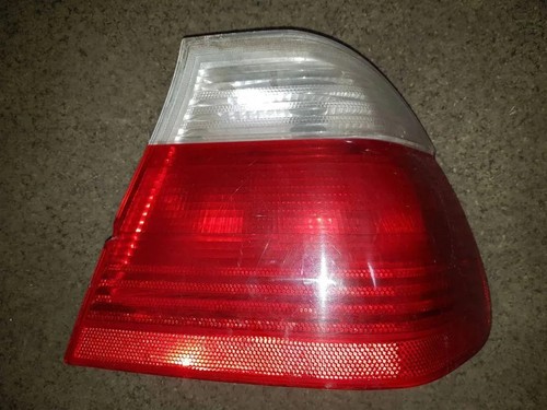 BMW 3 E46 Rücklicht hinten links 8383822 2.00 Petrol 110kw 1999 33752911