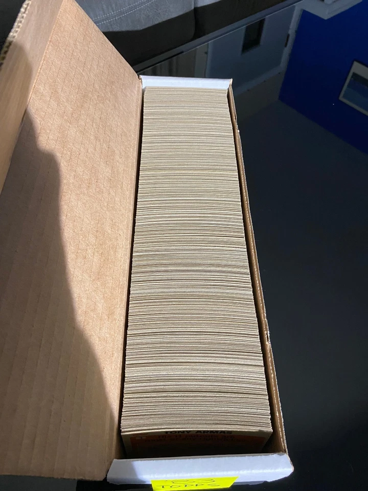 1983 TOPPS BELO CONJUNTO COMPLETO! (792 cards) Gwynn, Sandberg, Boggs RC's, Cal, Nolan - Imagem 3 de 4