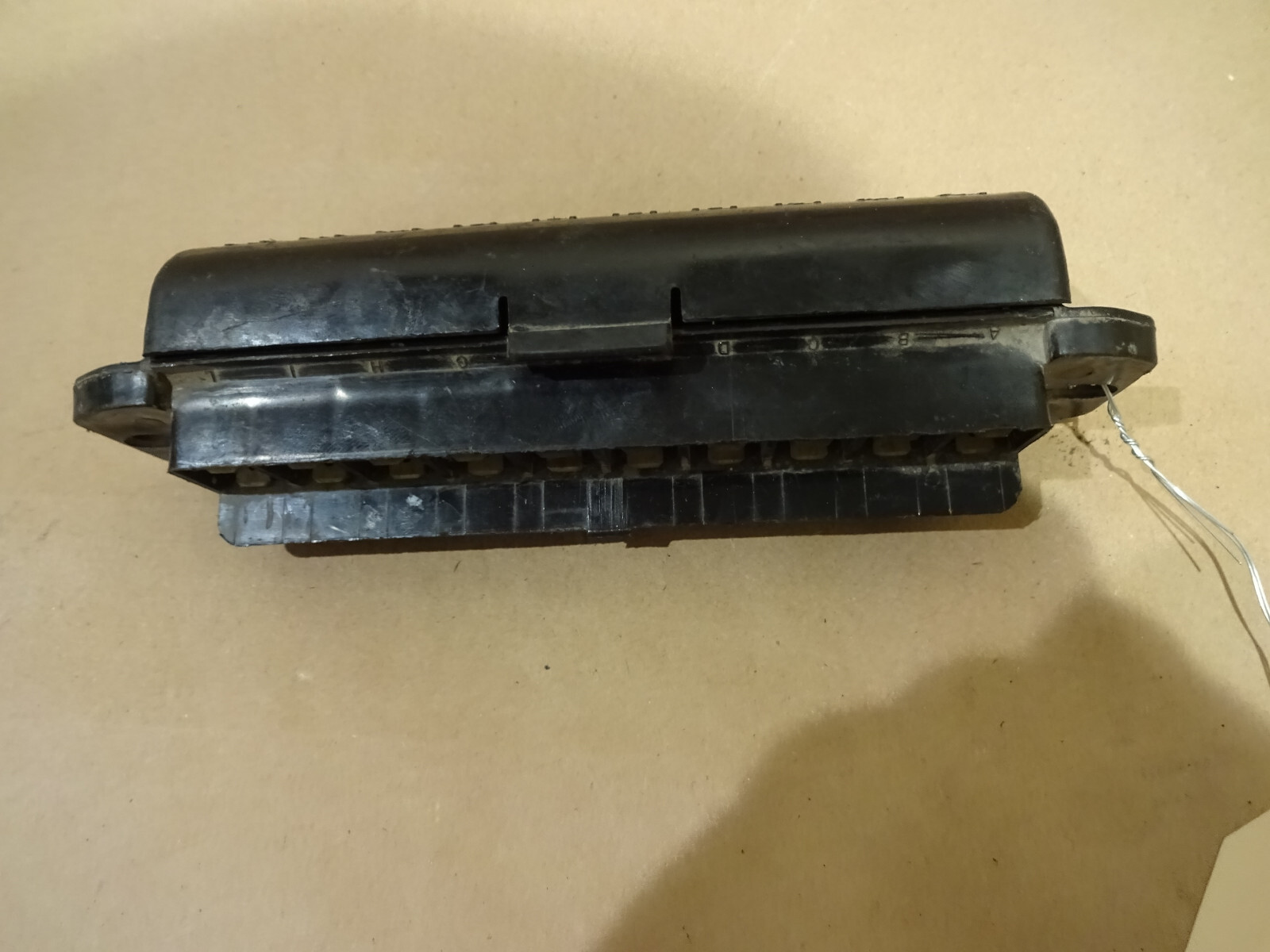 Ferrari 400 GT, 400 Auto - Fuse Box - P/N 116602