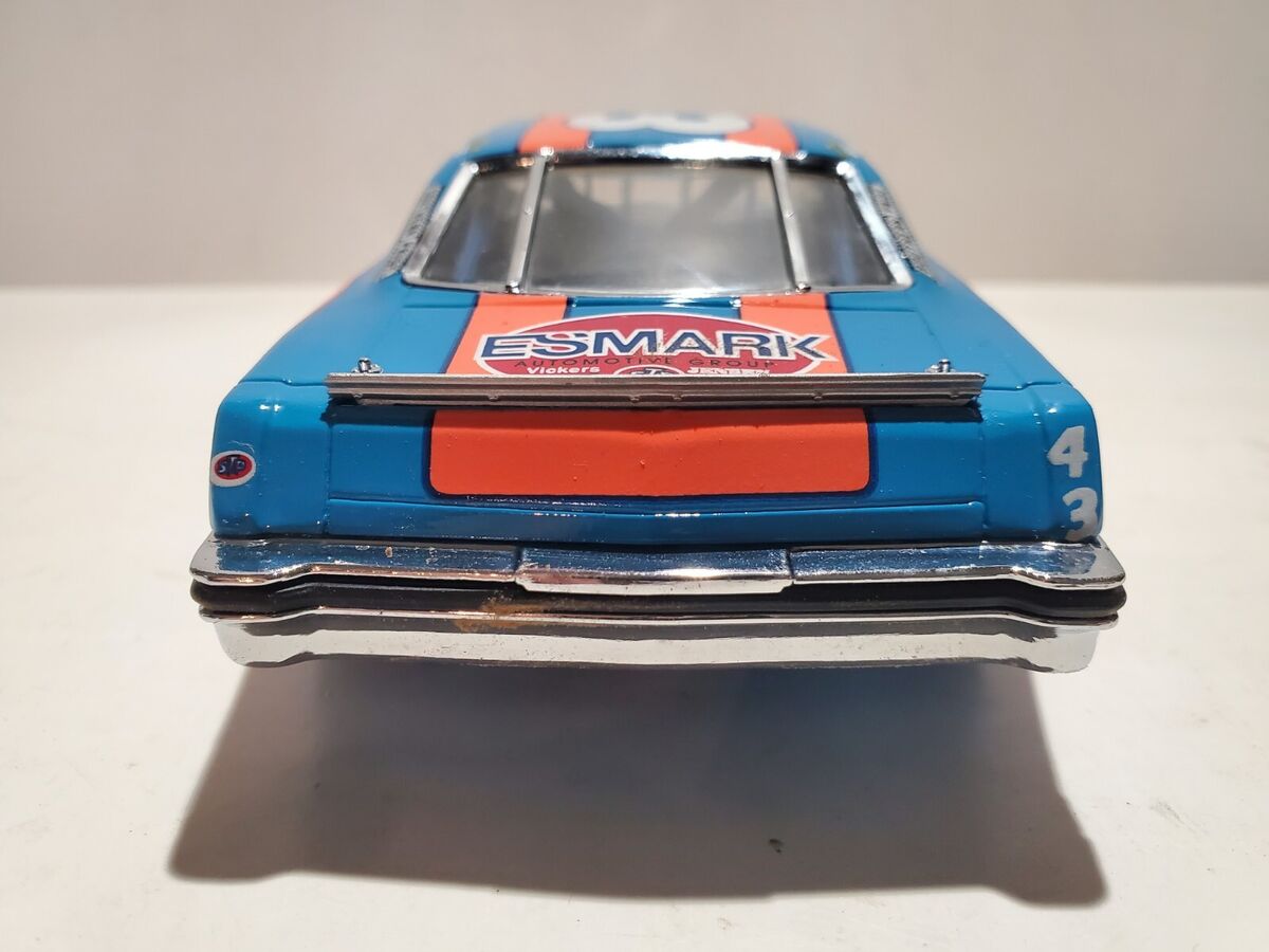 Franklin Mint 1977 Olds Cutlass Richard Petty #43 '79 Daytona Win 1:24 Race Car | eBay Franklin Mint 1977 Olds Cutlass Richard Petty #43 '79 Daytona Win 1:24 Race Car | eBay