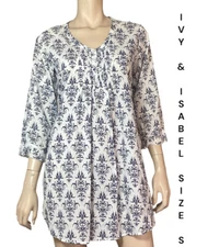 🌻IVY & ISABEL SIZE S NAVY WHITE DAMASK PRINT COTTON PINTUCK PLEATS TUNIC TOP