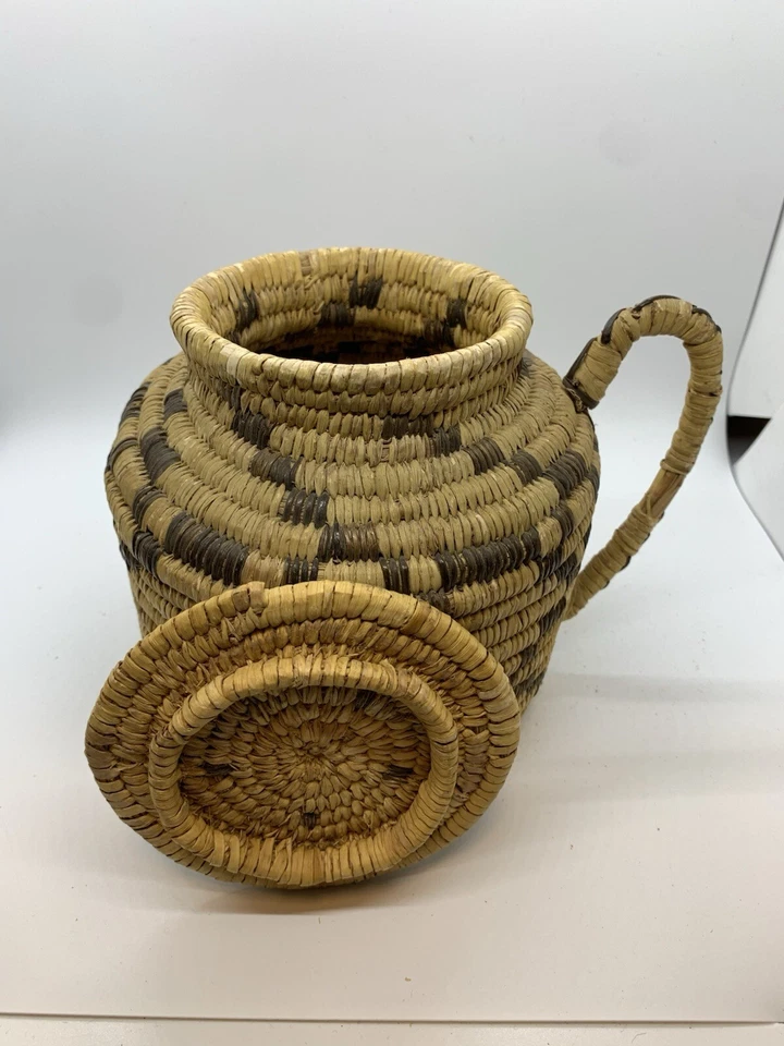 Handcrafted Apache Native American Indian Tea Pot - Image 3 of 4