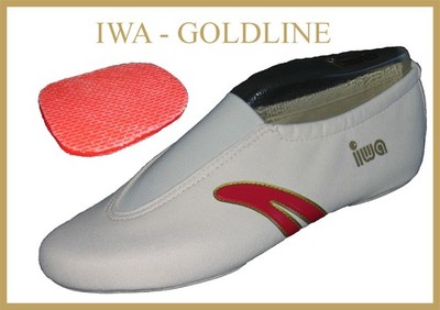 IWA 502 artificial sneaker/slipper red stripe *best offer*