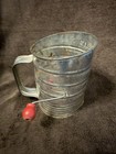 Vintage Bromwell’s Three Cup Metal  Measuring Sifter Made In USA Wood Handle — photo 4