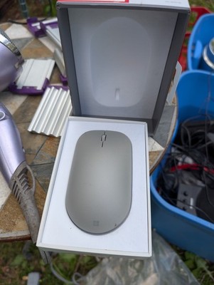 Microsoft Surface Mobile Mouse 1741 Bluetooth Wireless Mouse