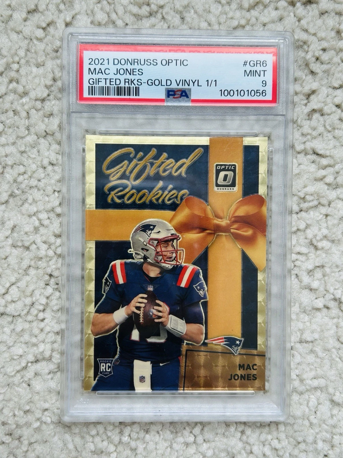 Mac Jones Panini Donruss Optic Gifted Rookies #GR6 Gold Vinyl 1/1