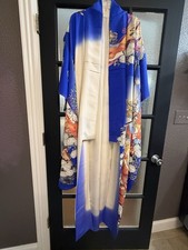Vintage Beautiful Women's Blue/Cream Multi-Color Floral Silk Furisode Robe