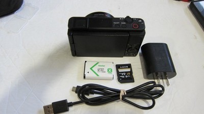 Sony Cyber-shot ZV-1 20.1MP   Vlog Camera with charger and 64 GB SD Card