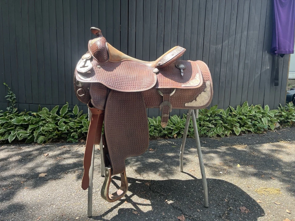 Crates 16” Western Show Saddle - Image 2 of 4