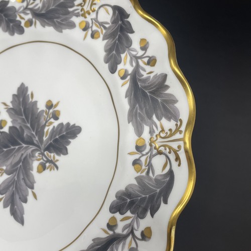 HTF Royal Crown Derby Portman Oak A1174 Gold Gilted Scalloped Plate 8.5in - Picture 6 of 12