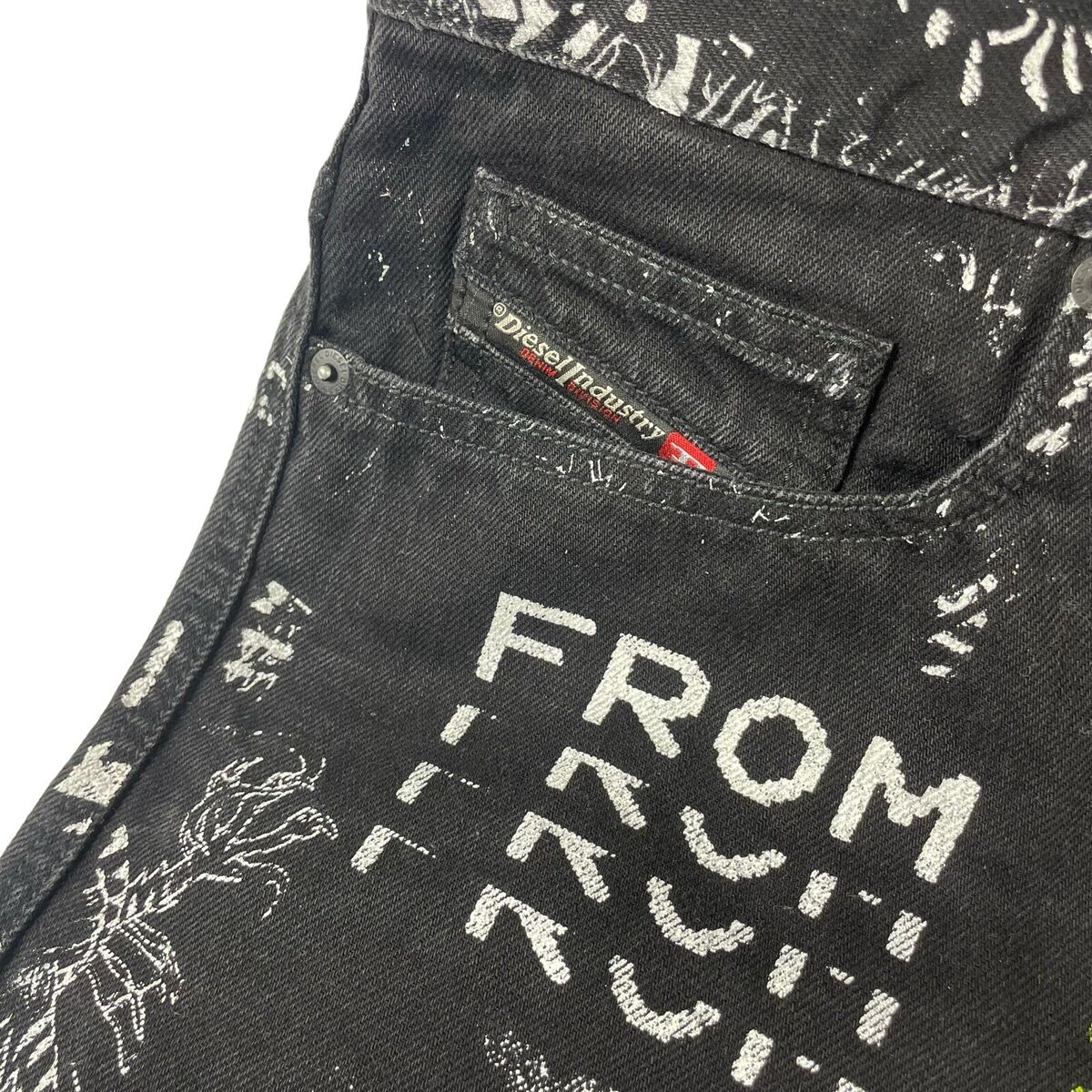 Diesel D-VIDER-SP3 Carrot Black All Over Print Mens Jeans Diesel D-VIDER-SP3 Carrot Black All Over Print Mens Jeans