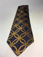 Beautiful Wembley navy blue with interlocked green orange circles neck tie 53"