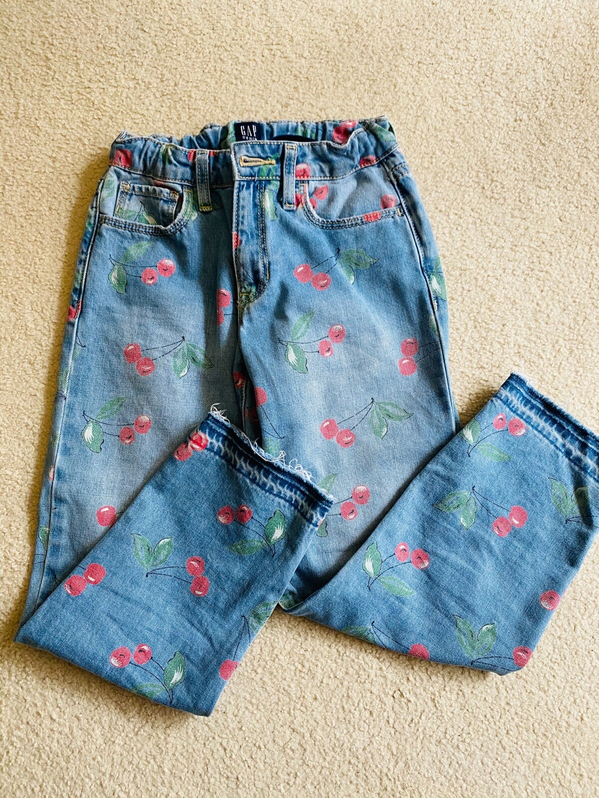 Picture 1 of 6