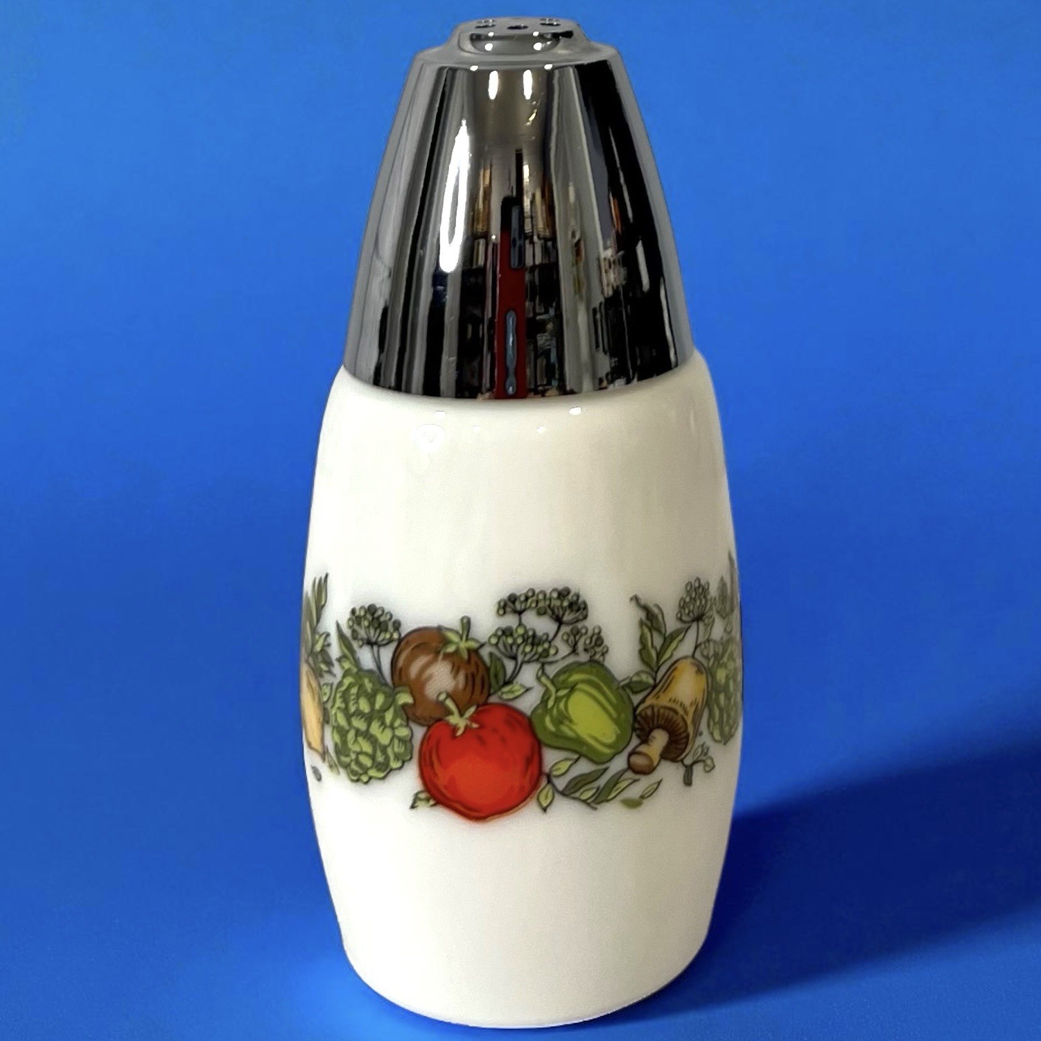 Vtg Gemco Salt Or Pepper Shaker Spice of Life Corning Ware White Glass Vegetable