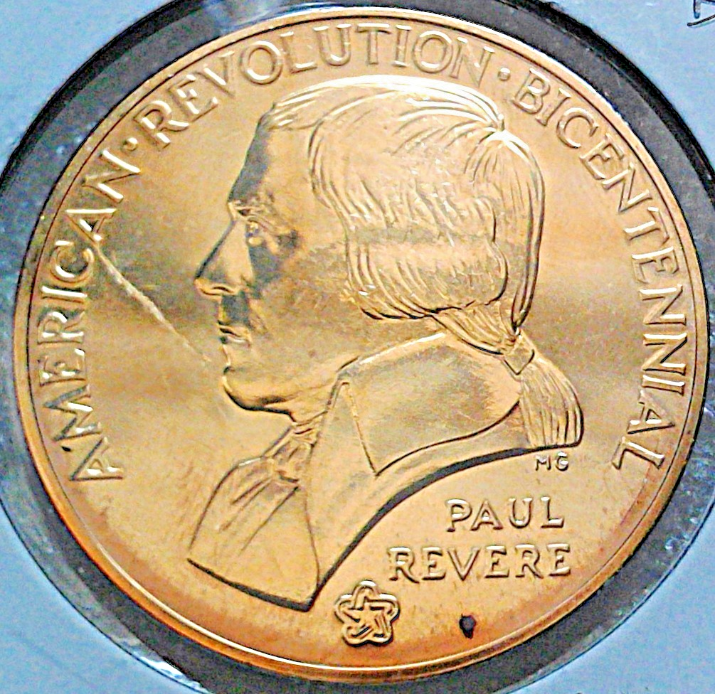 Mint - 1975 Bicentennial Commemorative Coin / Medal of Paul Revere