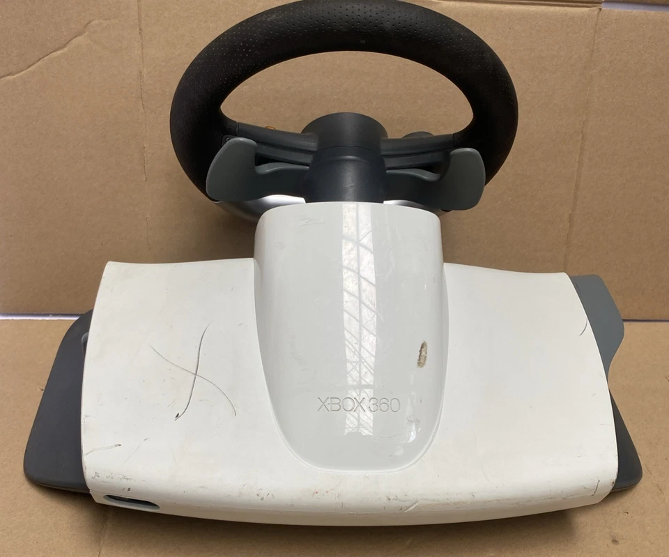 missing paddle Xbox 360 Wireless Racing Wheel with Force Feedback - Image 2 of 4