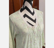 Miss Elaine Brand, Size Medium Long-sleeve Nightgown, Light Green  Floral