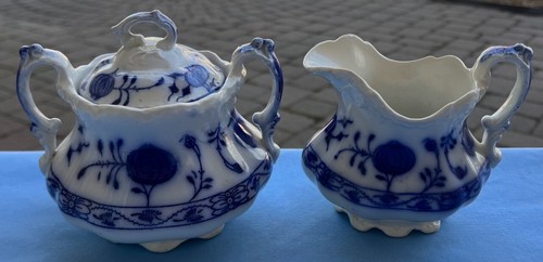 Johnson Brothers Holland Flow Blue Creamer and Covered Sugar Bowl - 第 1/9 張圖片