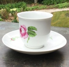 Meissen alte Kaffeetasse mit Untertasse rote  Rose Krummschwerter 1. Wahl (3)