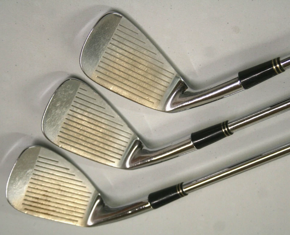 Wilson Staff Progressive irons incomplete 3,4,5,6,7 & 9 with stiff steel shafts - Image 4 of 4