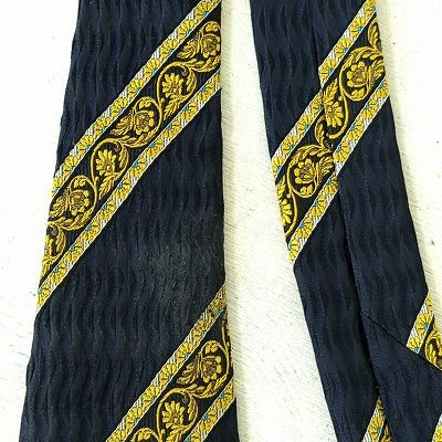 GIANNI VERSACE Rare tie Black, gold, allover pattern silk from japan M1492 - Picture 9 of 24