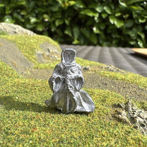 4 Undead Nazgul Wraith Ghoul Wight Zombie Vintage Metal Figures Job lot - Picture 5 of 9