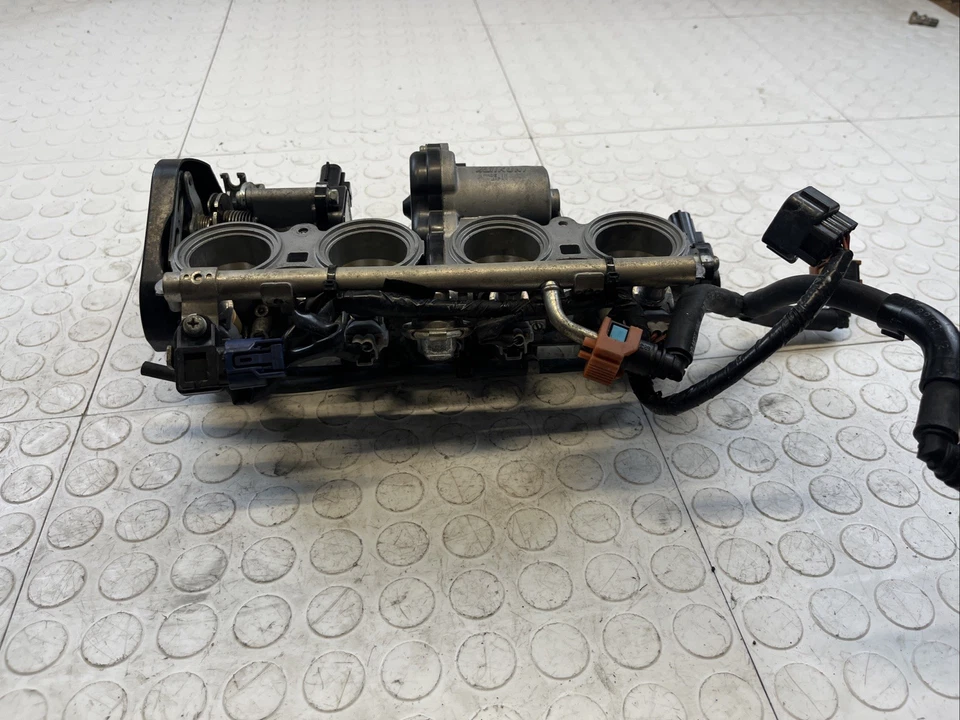 Yamaha R6 2016-2018 OEM cuerpos de acelerador OEM Foto 4 de 4