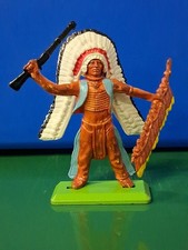 Britains LTD Deetail Wild West Indian Chief figure Gun Spear 1971 Metal Base