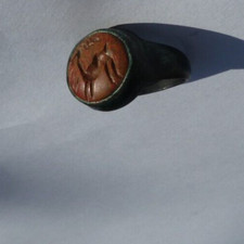 copie 19eme d'un anneau romain en bronze à intaille, souvenir du Grand Tour!