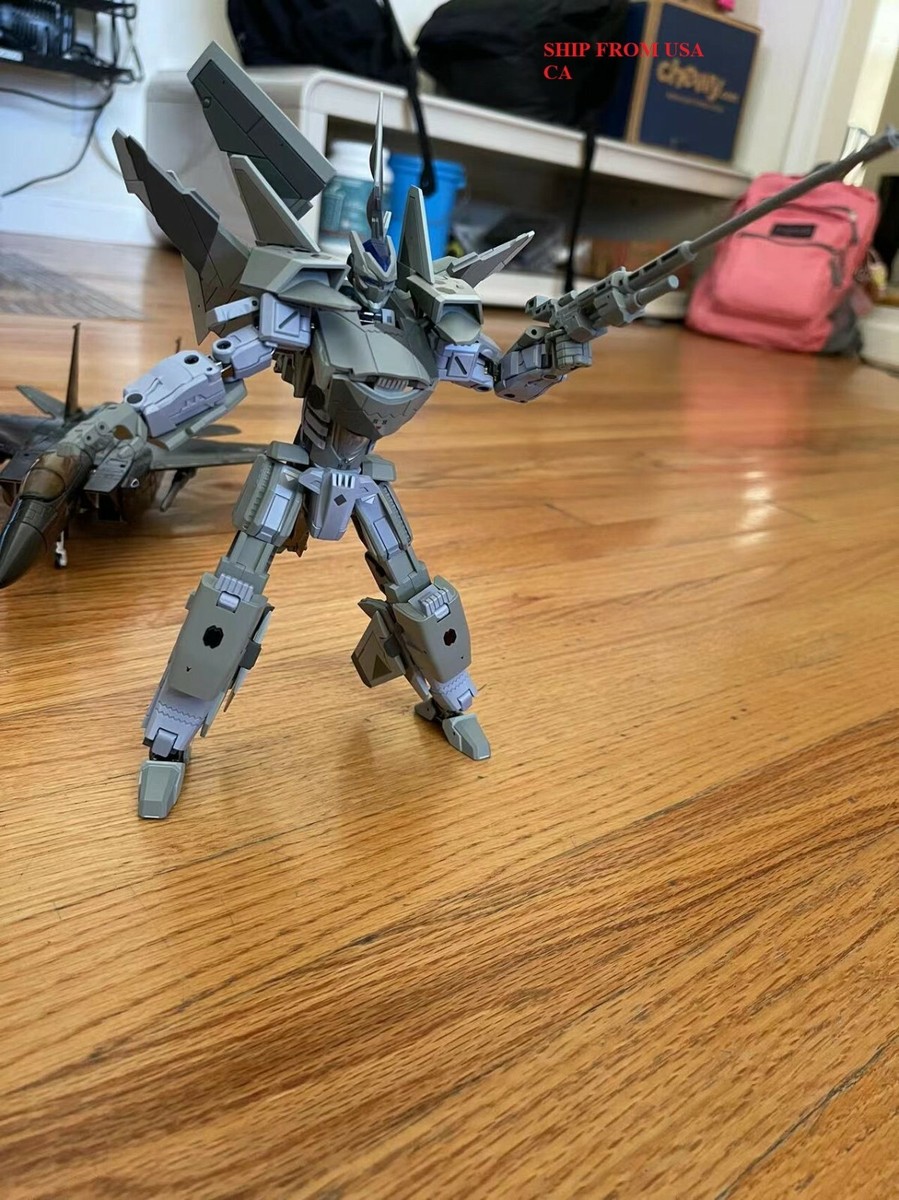 NEW TFC Toys Chengdu J-20 Black Flash Robot Action figure Toy