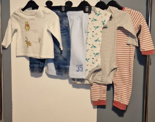 Lot de vêtements pour bébés garçons âge 3-6 mths.6 pièces. Utilisé. Parfait état. Marques mixtes - Photo 1 sur 9