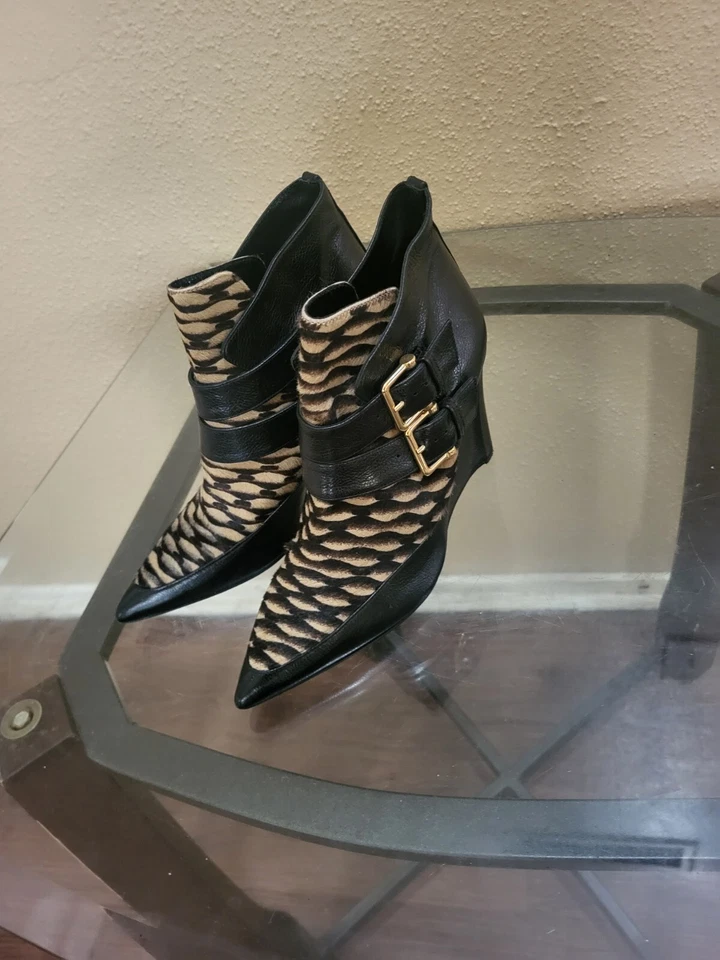 Derek Lam 女式黑色和棕色牛皮短靴。6B 码,Cond.is V.Gd. — 第 3/4 张图片