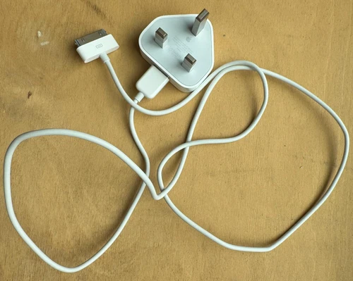 GENUINE Apple iPad 1 2 3 Mains Charger Adaptor A1399 & 30 Pin USB Cable