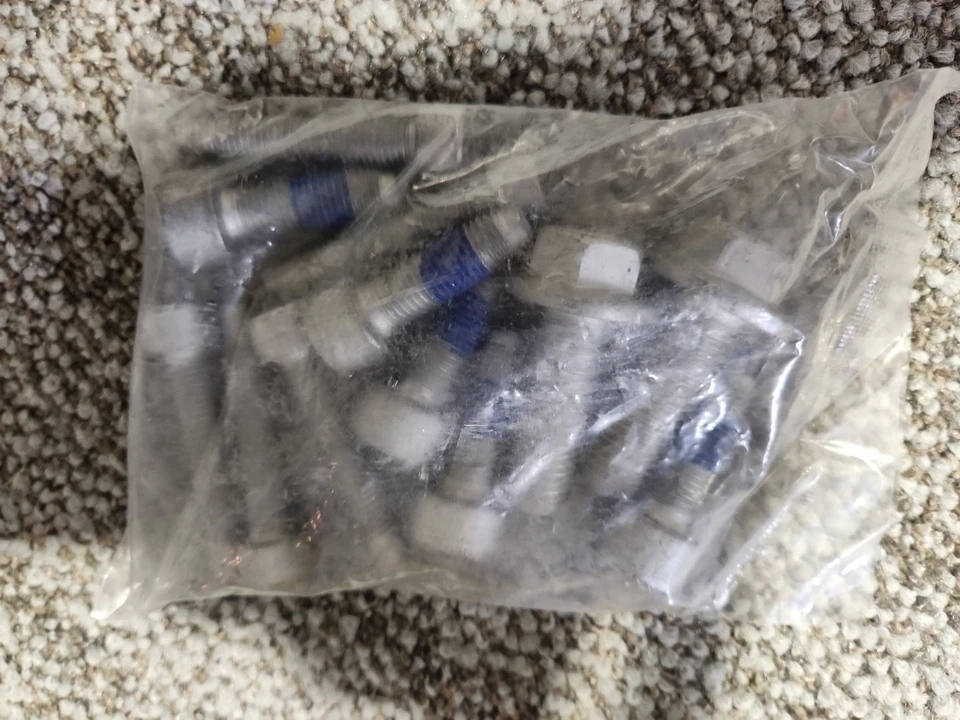 Kit de pernos de buje Dorman 966-001 - Pernos de soporte de rotor y pinza - Ford Transit Foto 3 de 4