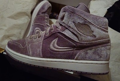 Nike Air Jordan 1 Mid SE Purple Smoke WMNS 43 EU wie Neu