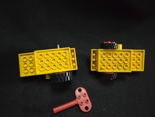 Vintage Lego Universal Building Set Supplemental 890 Wind-Up Motor x2  one key
