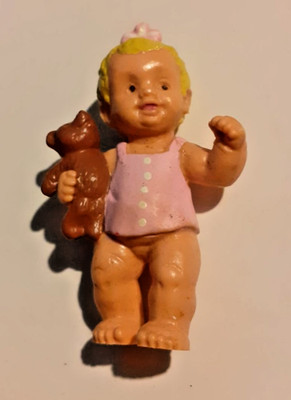 Bullyland Babies Baby Babys - Mädchen mit Bär - Girl with Teddy - Puppenmöbel