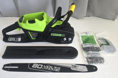 Greenworks Pro 80V 18'' Chainsaw (2500W Brushless Motor) - TOOL ONLY W/3 Chains