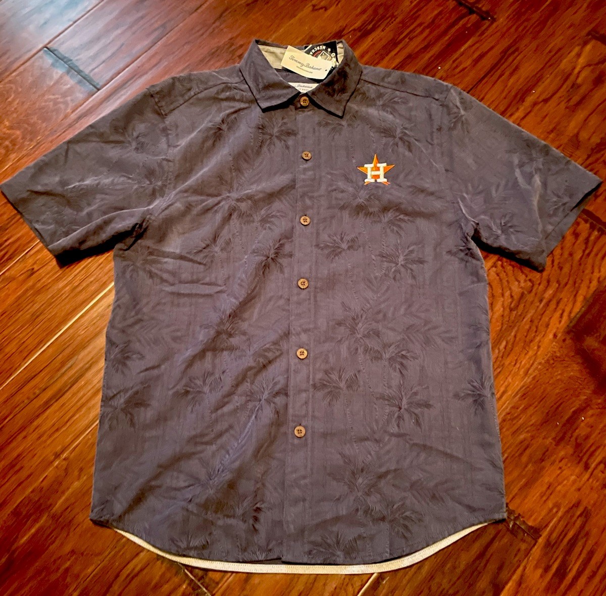Tommy Bahama Mens MLB Houston Astros Hawaiian BD Shirt Sz. S NEW ST1326617MB Tommy Bahama Mens MLB Houston Astros Hawaiian BD Shirt Sz. S NEW ST1326617MB