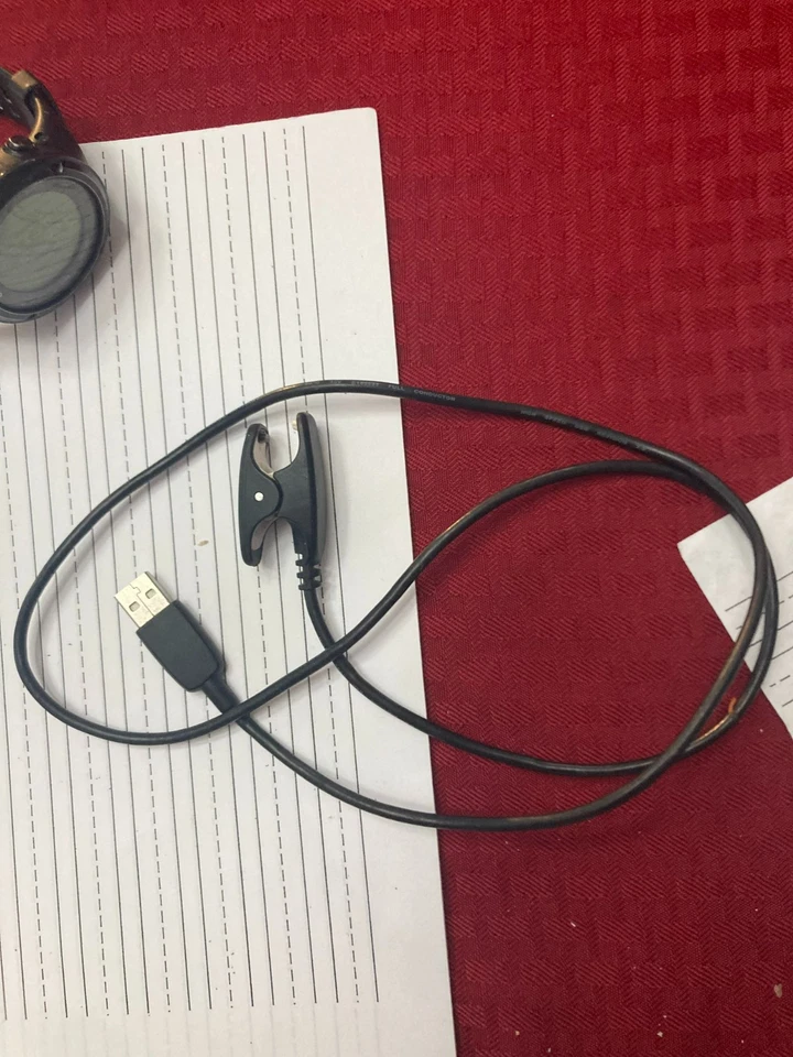 Suunto Ambit2 GPS Watch With Charger - Black (Fair Condition) - Image 3 of 3